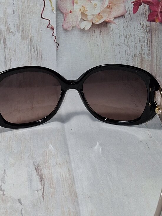 Salvatore Ferragamo Black Oval SF668S Sunglasses Gradiant lenses NEW W/Hard case main image 7